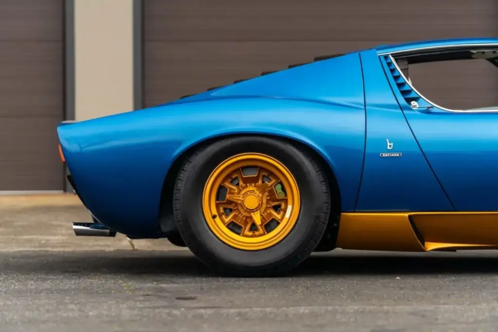 1972 Lamborghini Miura SV Mecum 20 Motor16