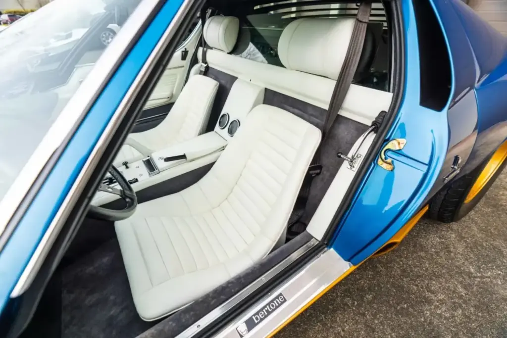 1972 Lamborghini Miura SV Mecum 23 Motor16