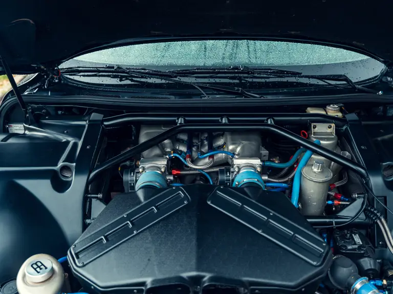 1999 Bugatti EB 112. Imagen motor.