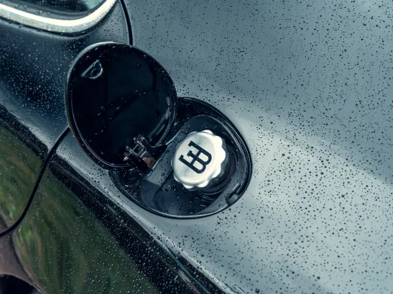 1999 bugatti eb 112 sothebys 30 Motor16