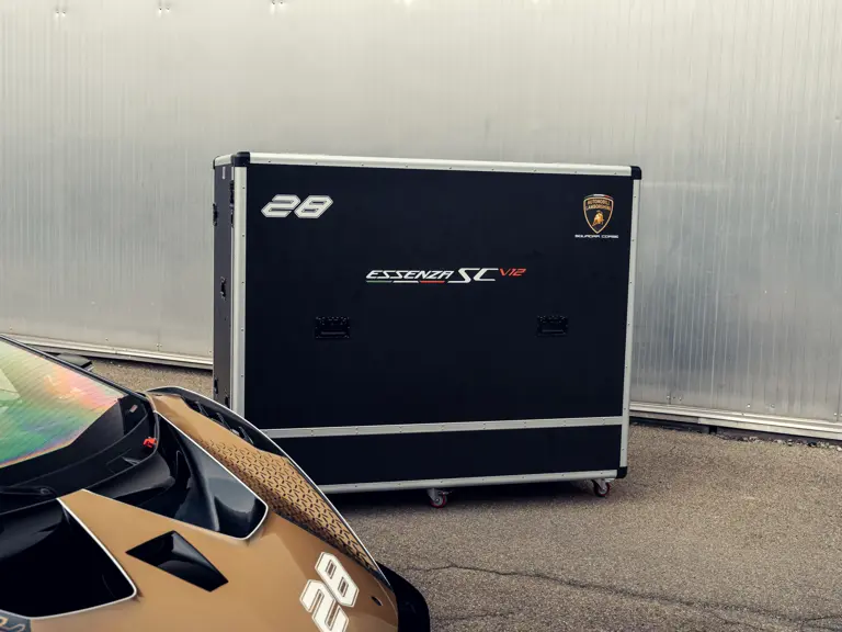 2022 Lamborghini Essenza SCV12 Sothebys 23 Motor16