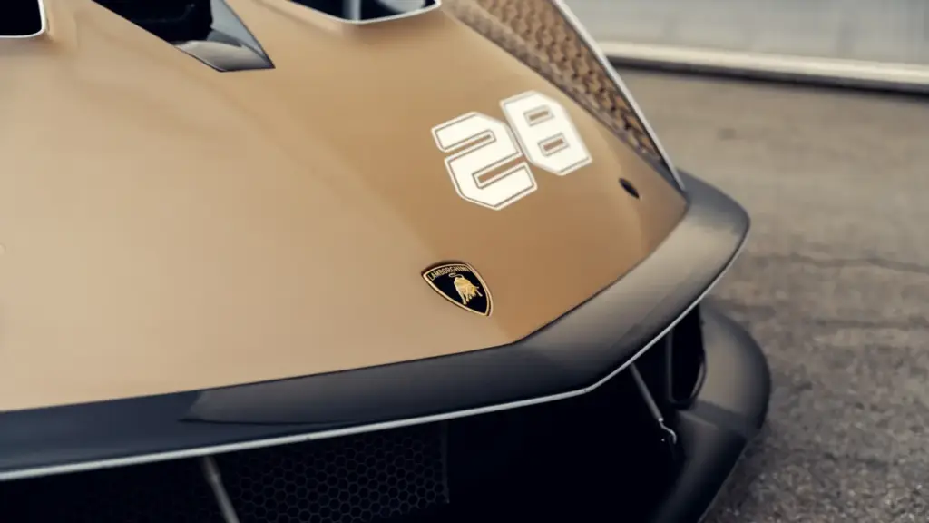 2022 Lamborghini Essenza SCV12 Sothebys 40 Motor16