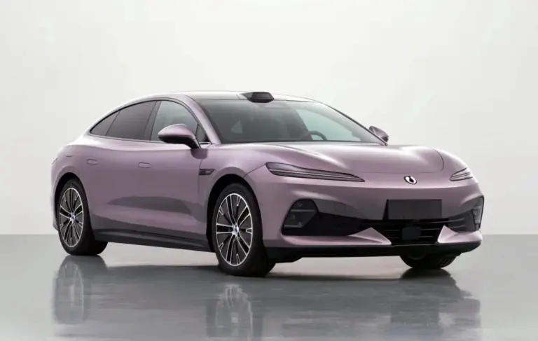 Denza Z9GT: La firma premium de BYD dice que 1.156 CV no eran suficientes