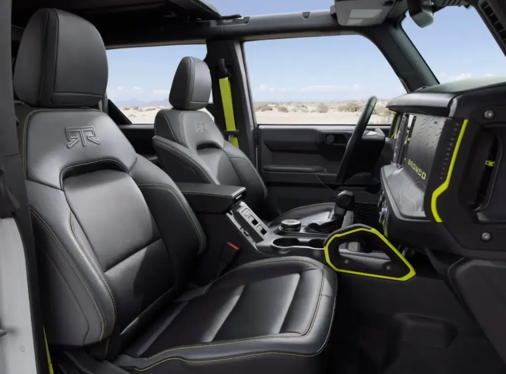 El Ford Bronco RTR nos deleita con su interior a un paso de su lanzamiento 2 Motor16 2026 Ford Bronco RTR. Imagen interior.