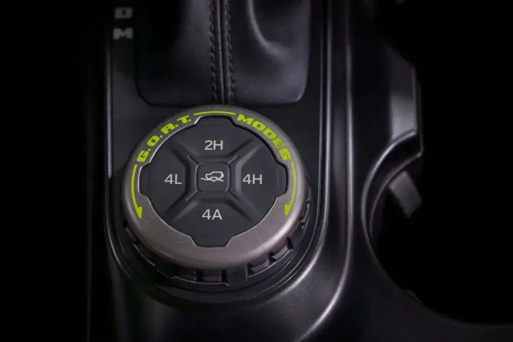 El Ford Bronco RTR nos deleita con su interior a un paso de su lanzamiento 9 Motor16 2026 Ford Bronco RTR Interior 6 Motor16