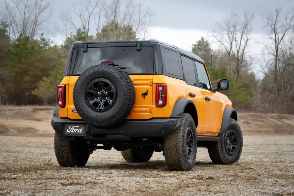 2026 Ford Bronco Wildtrak. Imagen trasera.