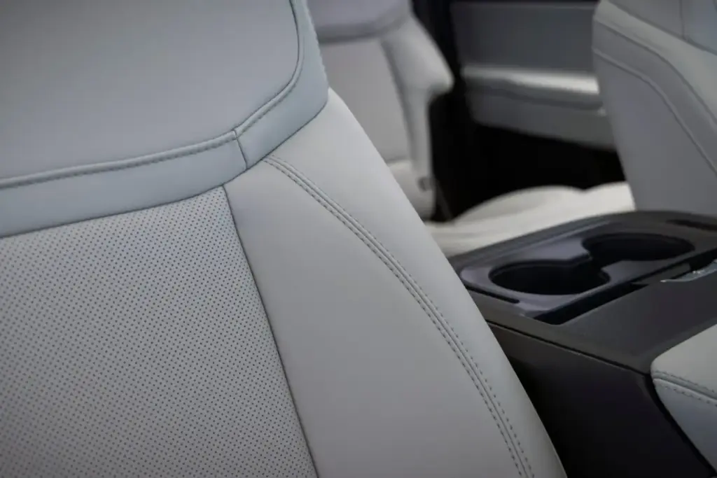 2026 Ford Expedition 30 Years 14 Motor16