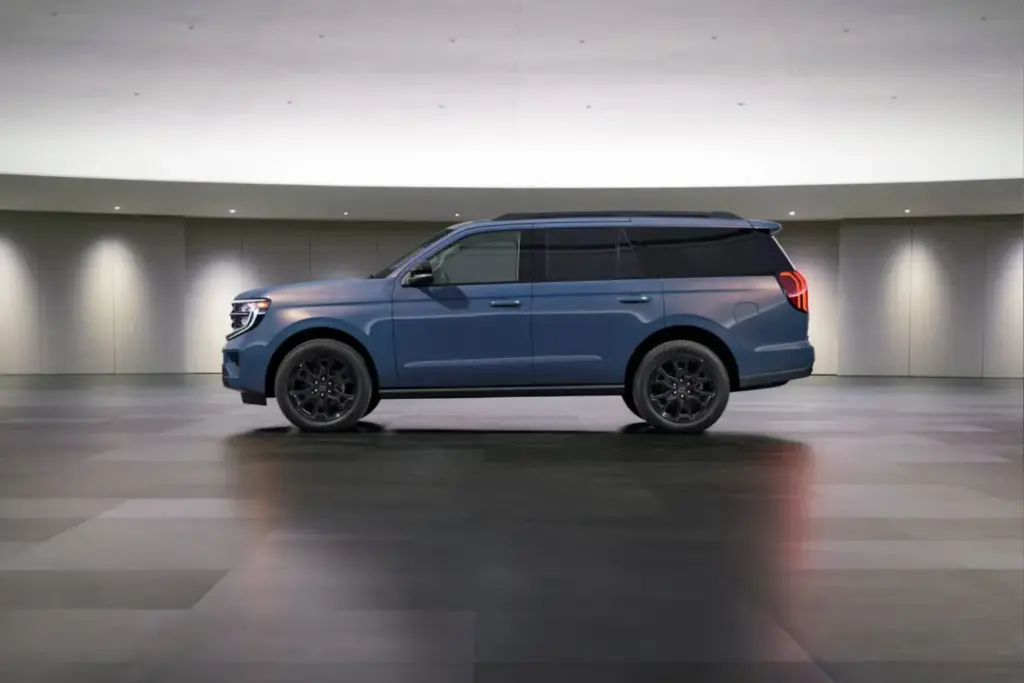 2026 Ford Expedition 30 Years 2 Motor16