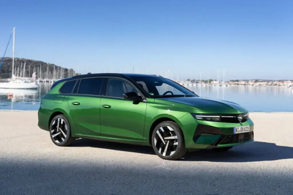 2026 Opel Astra tiburones easter eggs 3 Motor16