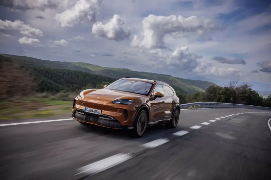 Porsche Cayenne Electric: Conducimos el SUV eléctrico que desafía las leyes de la física 14 Motor16 2026 Porsche Cayenne Electric Al Volante 32 Motor16