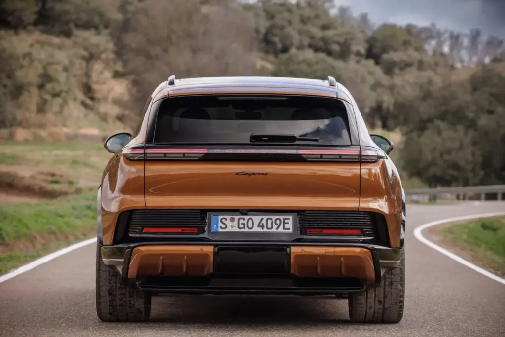 Porsche Cayenne Electric: Conducimos el SUV eléctrico que desafía las leyes de la física 12 Motor16 2026 Porsche Cayenne Electric Al Volante 48 Motor16