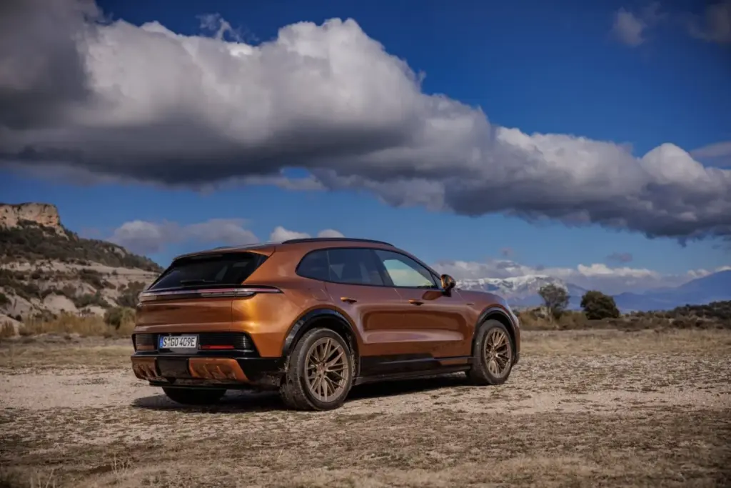 Porsche Cayenne Electric: Conducimos el SUV eléctrico que desafía las leyes de la física 11 Motor16 2026 Porsche Cayenne Electric Al Volante 51 Motor16