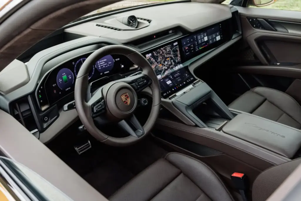 Porsche Cayenne Electric: Conducimos el SUV eléctrico que desafía las leyes de la física 30 Motor16 2026 Porsche Cayenne Electric Al Volante 56 Motor16