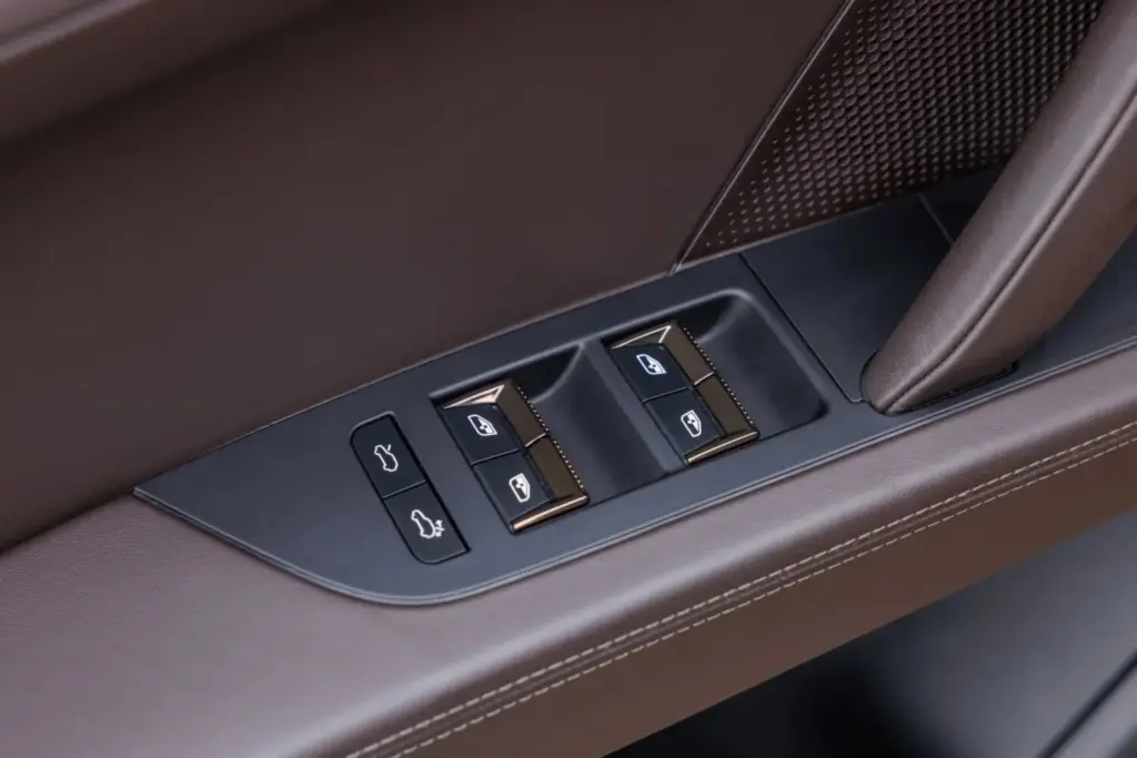 Porsche Cayenne Electric: Conducimos el SUV eléctrico que desafía las leyes de la física 36 Motor16 2026 Porsche Cayenne Electric Al Volante 62 Motor16