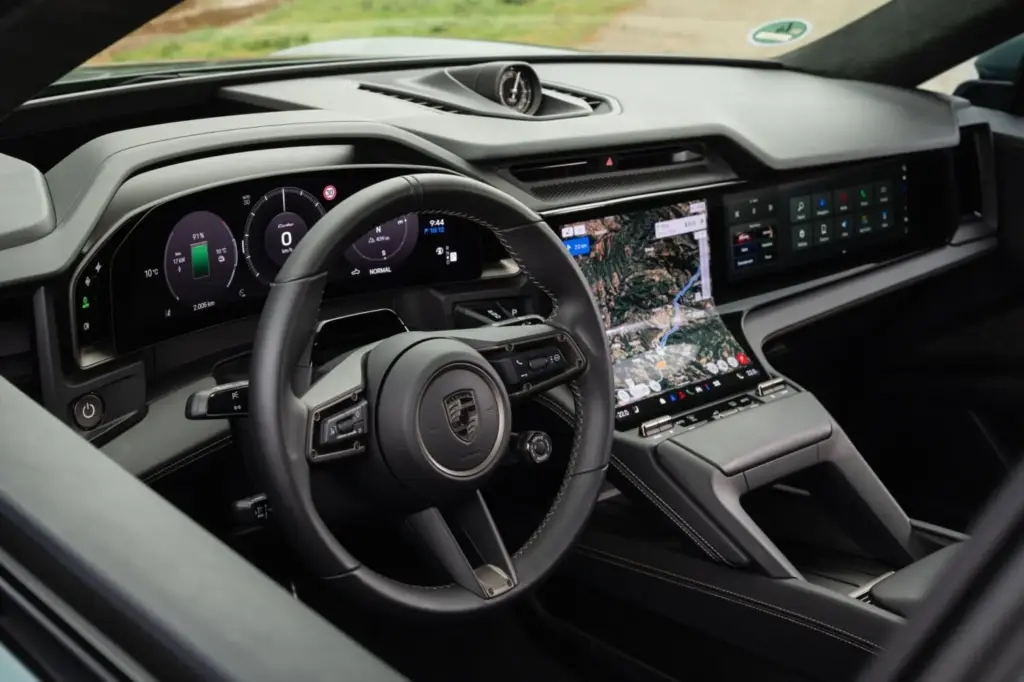 Porsche Cayenne Electric: Conducimos el SUV eléctrico que desafía las leyes de la física 62 Motor16 2026 Porsche Cayenne Turbo Electric Al Volante 24 Motor16