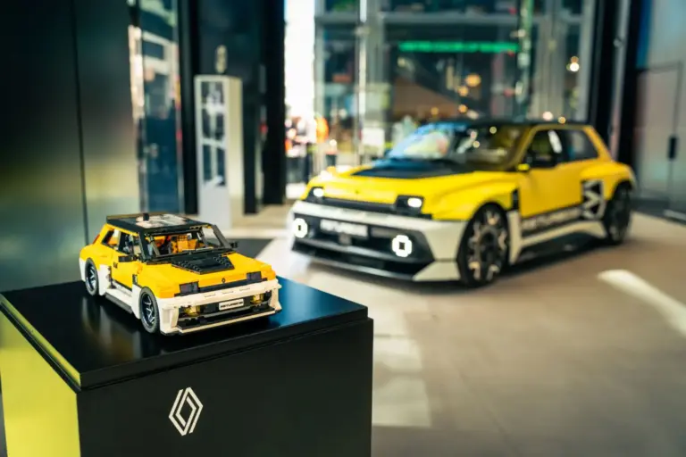 El Renault 5 Turbo 3E de Lego logra 10.000 apoyos en tiempo récord y se acerca a convertirse en un set oficial