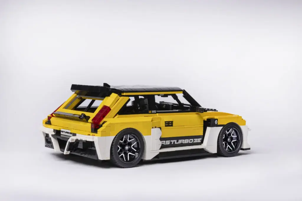 2026 Renault 5 Turbo 3E LEGO 4 Motor16