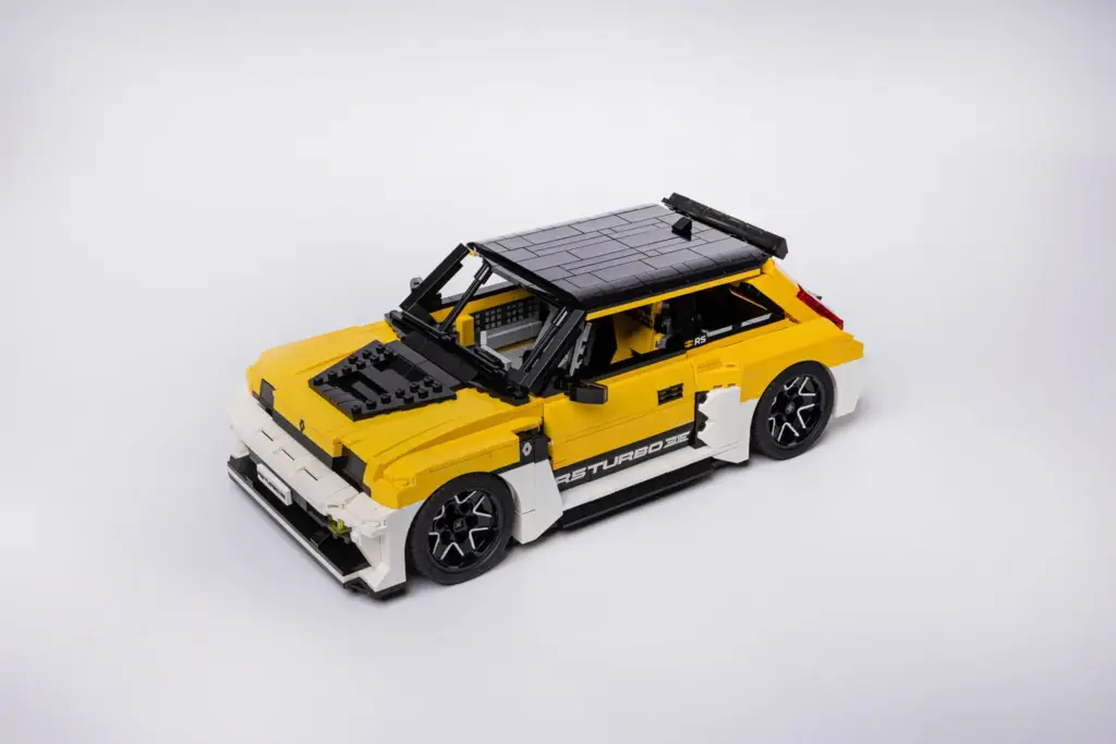 2026 Renault 5 Turbo 3E LEGO 6 Motor16