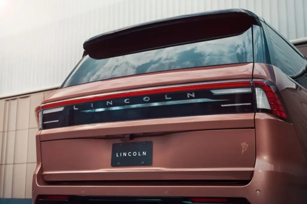 2026 Serena Williams Lincoln Navigator 4 Motor16