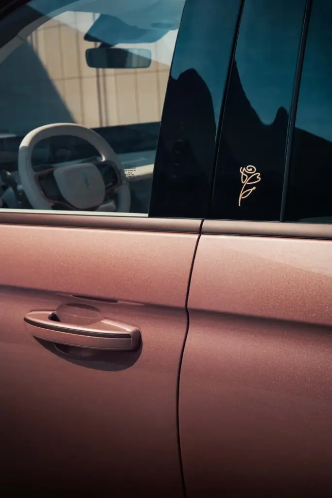 2026 Serena Williams Lincoln Navigator 5 Motor16
