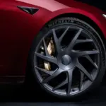 El mantenimiento de un coche eléctrico cuesta menos de 300 euros al año, pero los frenos siguen pasando por el taller