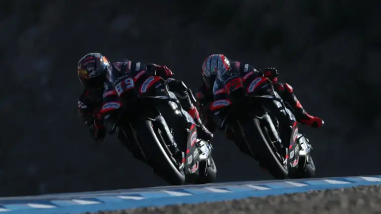 Aprilia estrena su MotoGP 2027 de 850cc y completa la parrilla