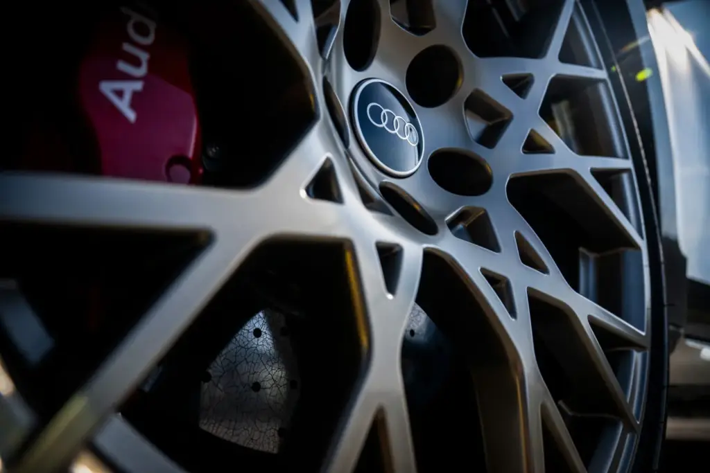 2026 Audi RS 3 competition limited. Imagen llanta.