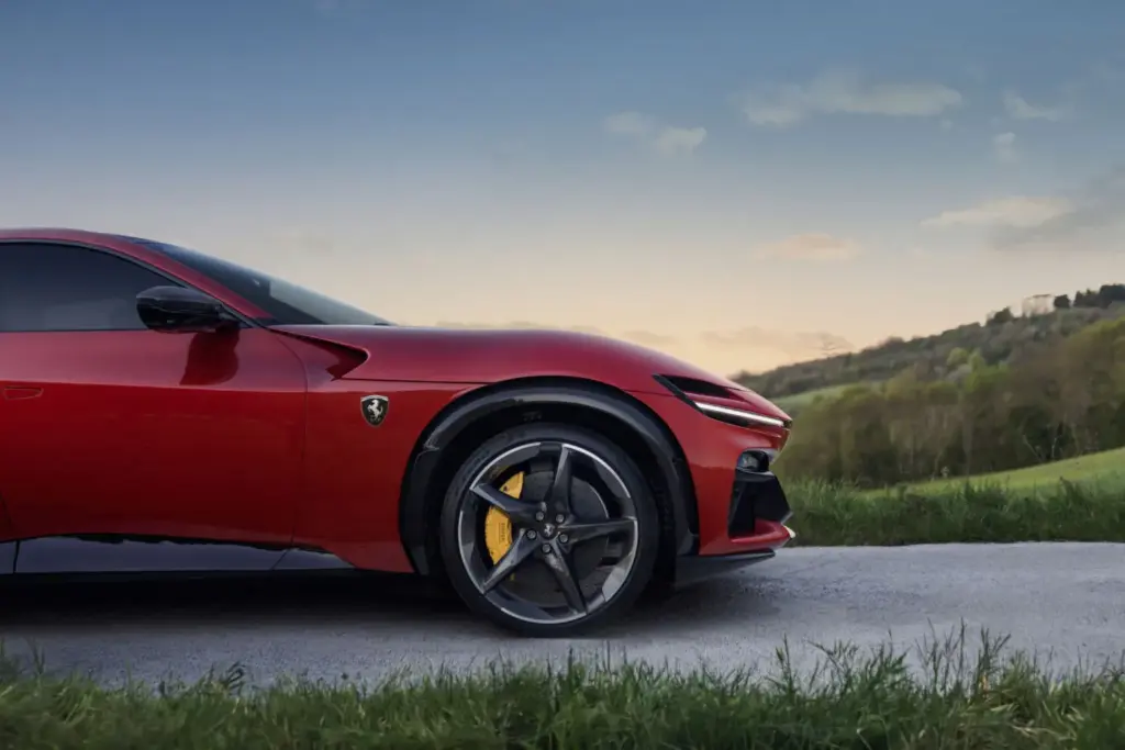 2026 ferrari purosangue handling speciale 16 Motor16