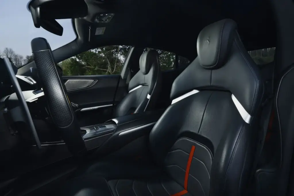 2026 ferrari purosangue handling speciale 18 Motor16