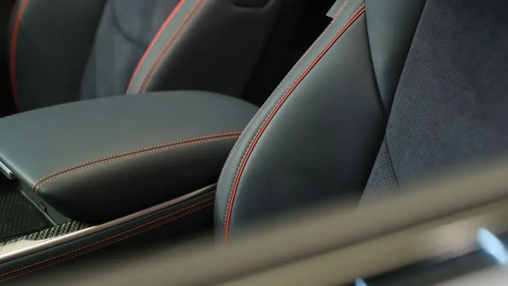 2026 genesis gv70 prestige graphite 9 Motor16