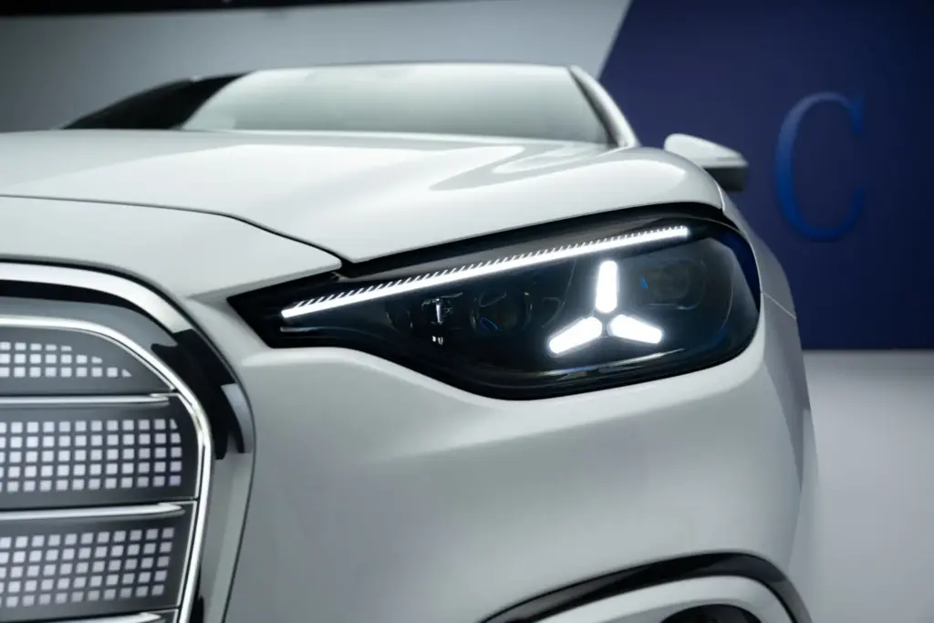 2026 mercedes benz clase c electrico 4 Motor16