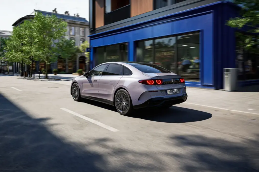 2026 mercedes benz clase c electrico 61 Motor16