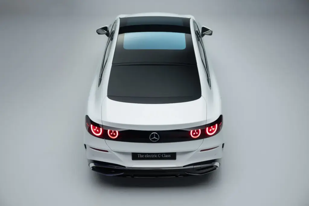 2026 mercedes benz clase c electrico 8 Motor16