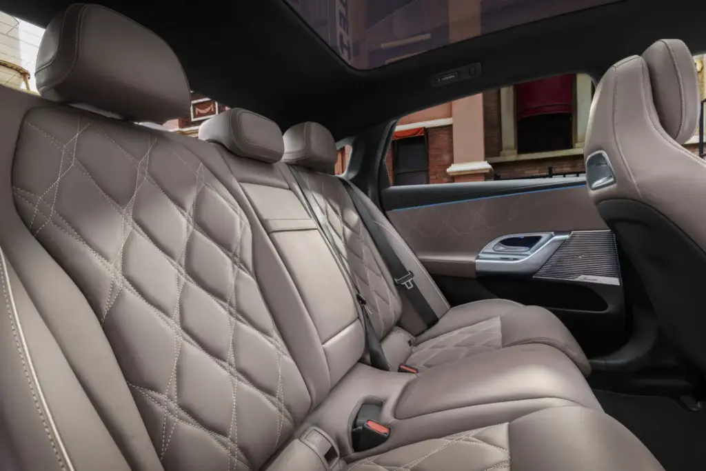 2026 mercedes benz clase c electrico 83 Motor16