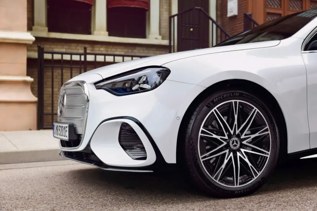 2026 mercedes benz clase c electrico 85 Motor16