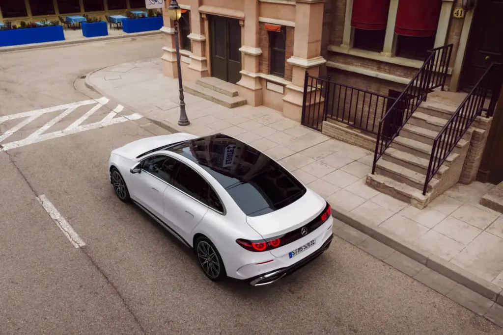 2026 mercedes benz clase c electrico 86 Motor16