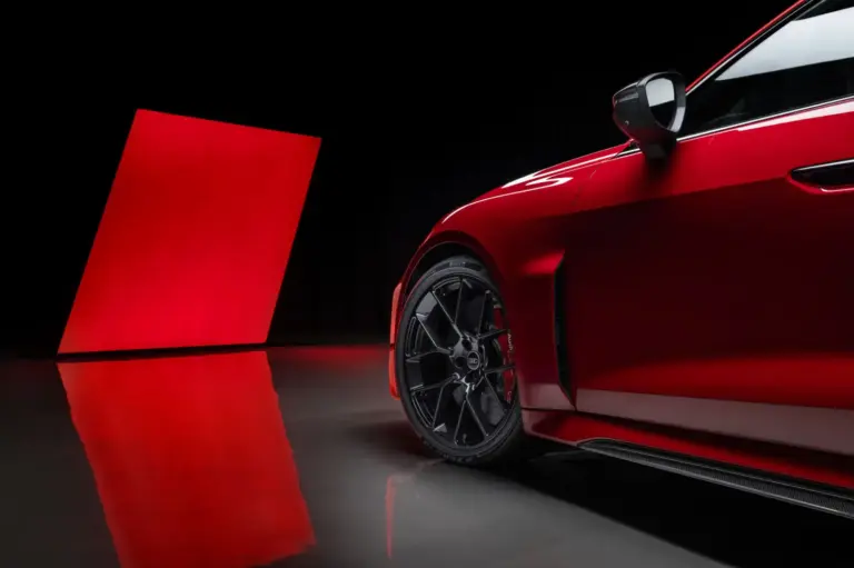 Pirelli firma los ‘zapatos’ que usan los impresionantes Audi RS 3 competition limited y Audi RS 5