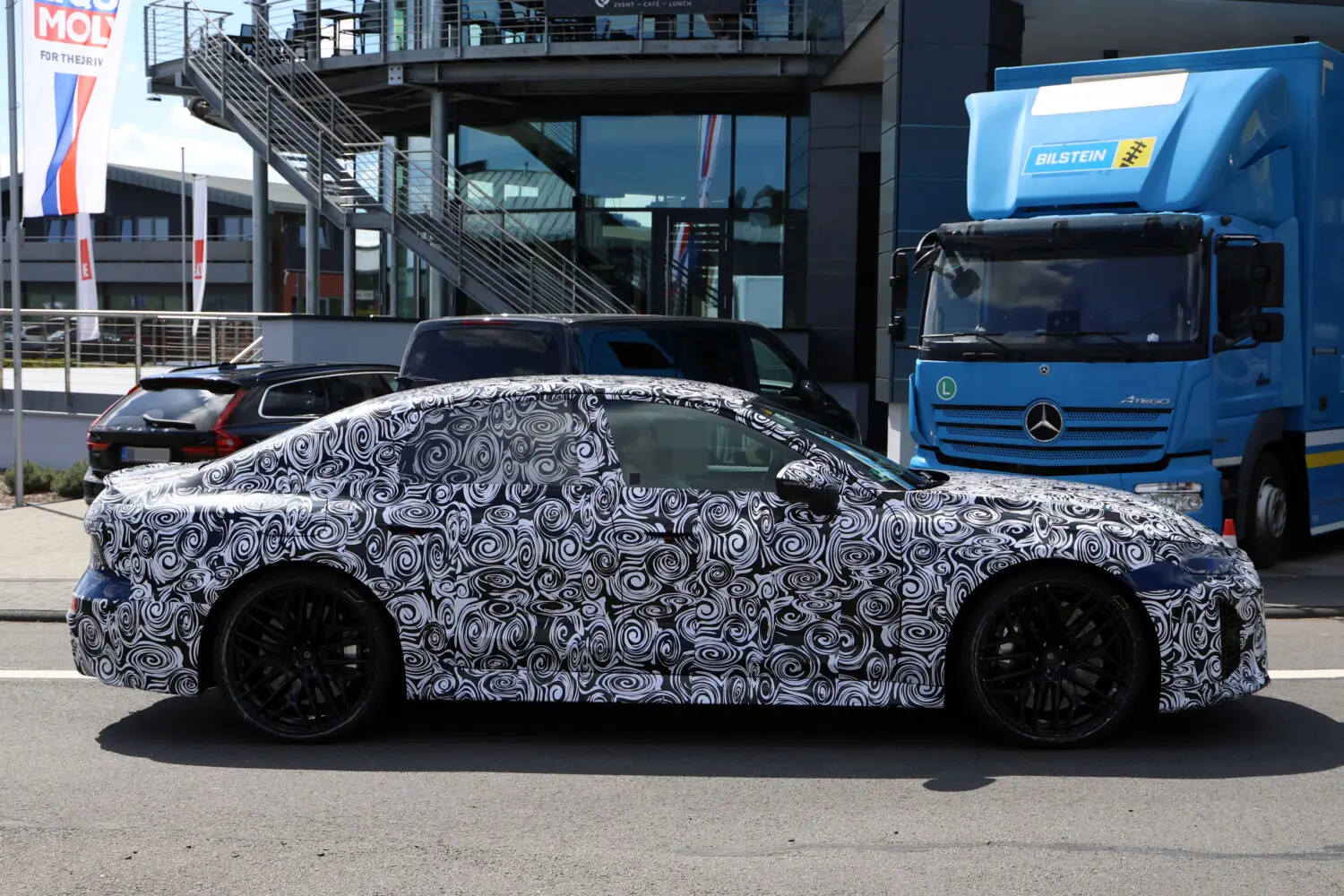 Audi-RS-6-Sedan-10.webp