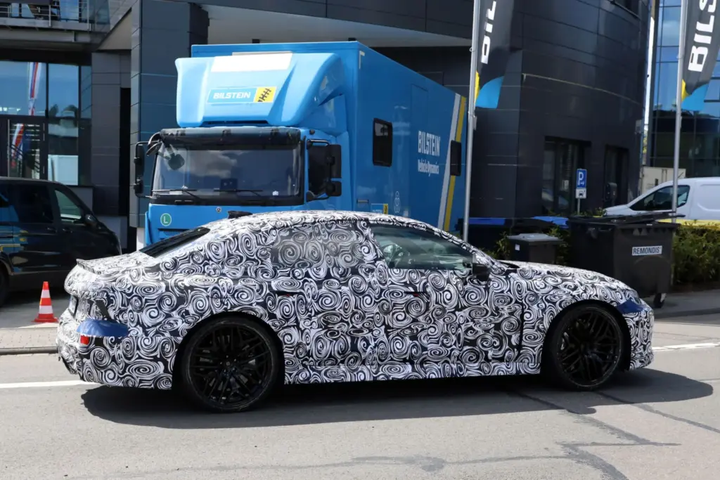 Audi RS 6 Sedan 12 Motor16