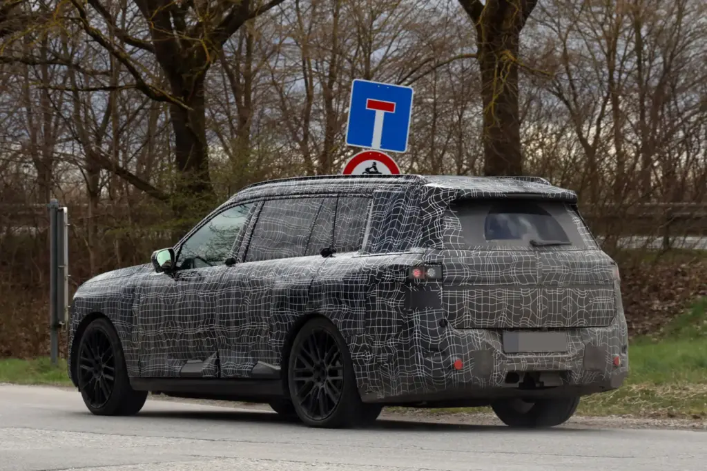 BMW IX7 14 Motor16