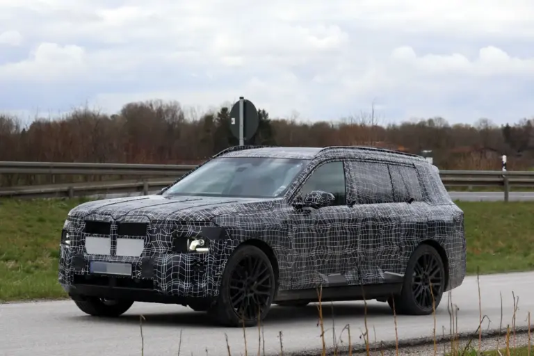 El BMW iX7 se deja ver por primera vez