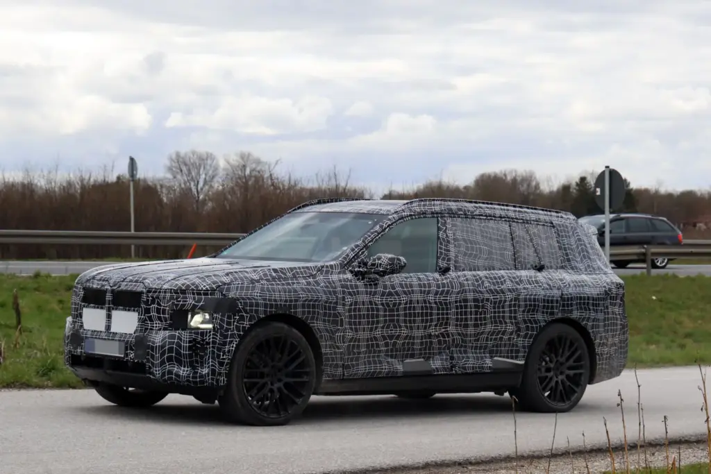 BMW IX7 4 Motor16