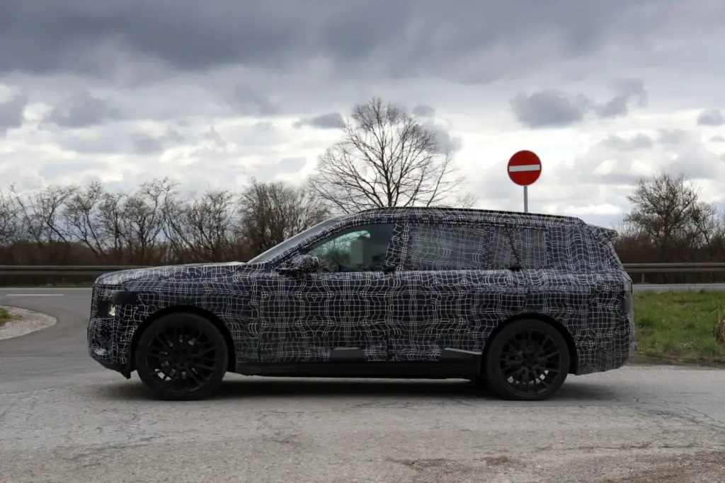 BMW IX7 6 Motor16