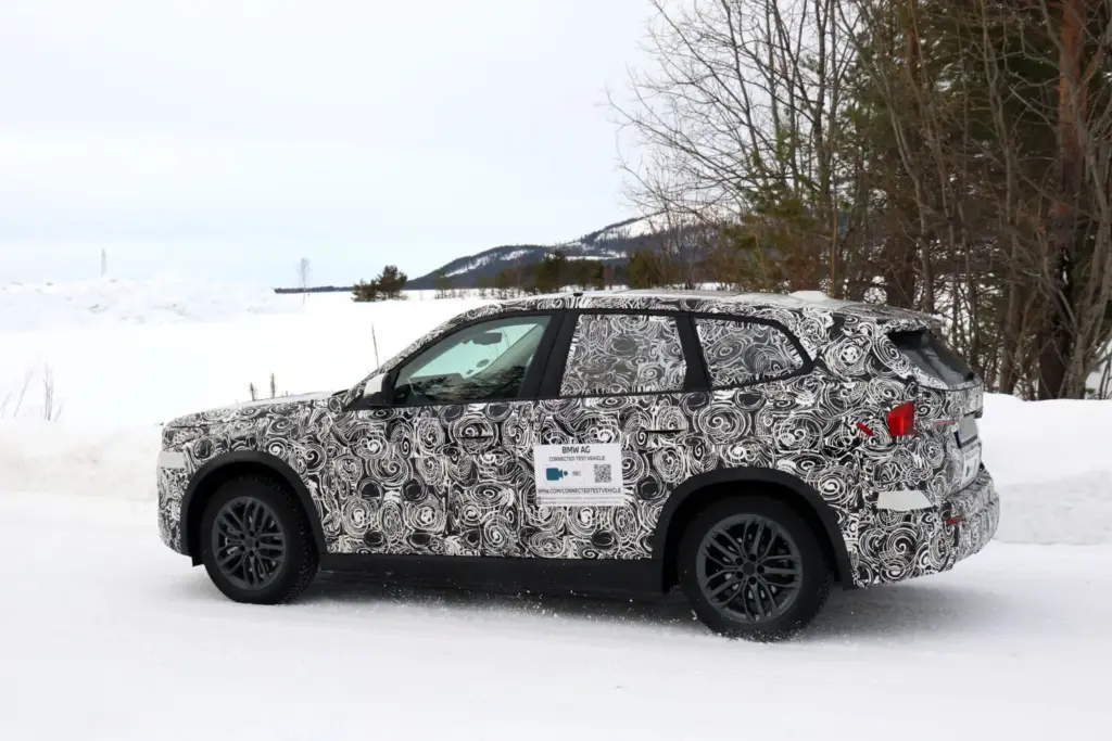 BMW X1 2027 FL 9 Motor16