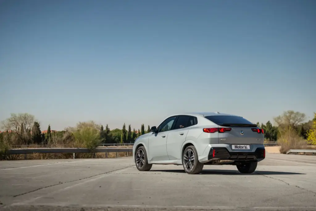 BMW X2 sDrive18d prueba 11 Motor16