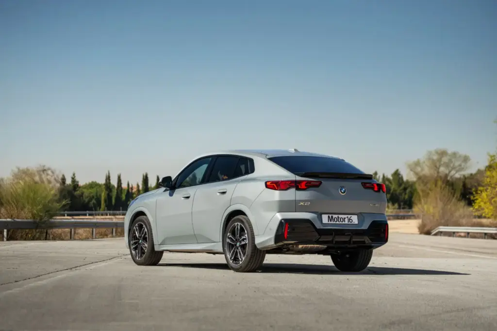 BMW X2 sDrive18d prueba 12 Motor16