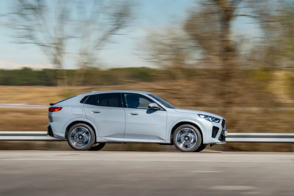 BMW X2 sDrive18d prueba 13 Motor16