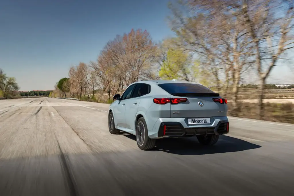 BMW X2 sDrive18d prueba 31 Motor16