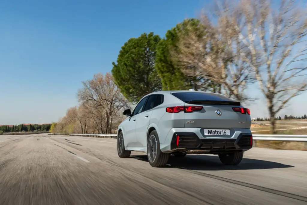 BMW X2 sDrive18d prueba 32 Motor16