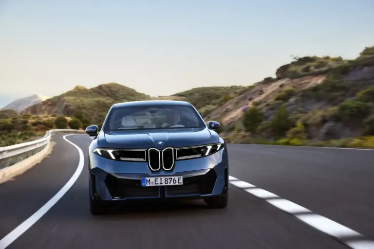 Prueba de autonomía real: el BMW iX3 logra 781 km y el XPeng X9 bate su homologación WLTP